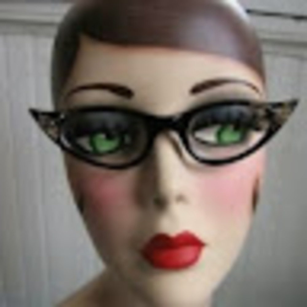 Meet your Posher, Em